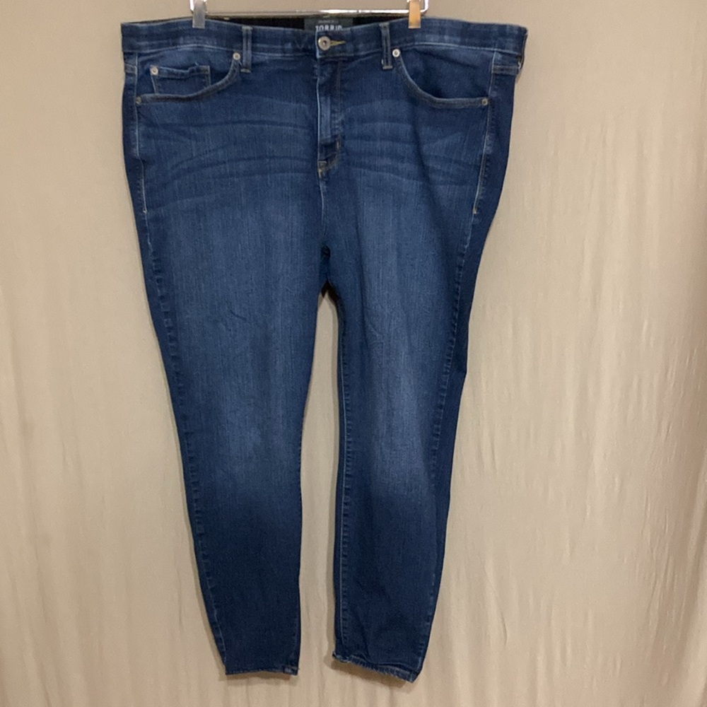 Torrid Sky High Skinny jeans in classic blue Size 26 R